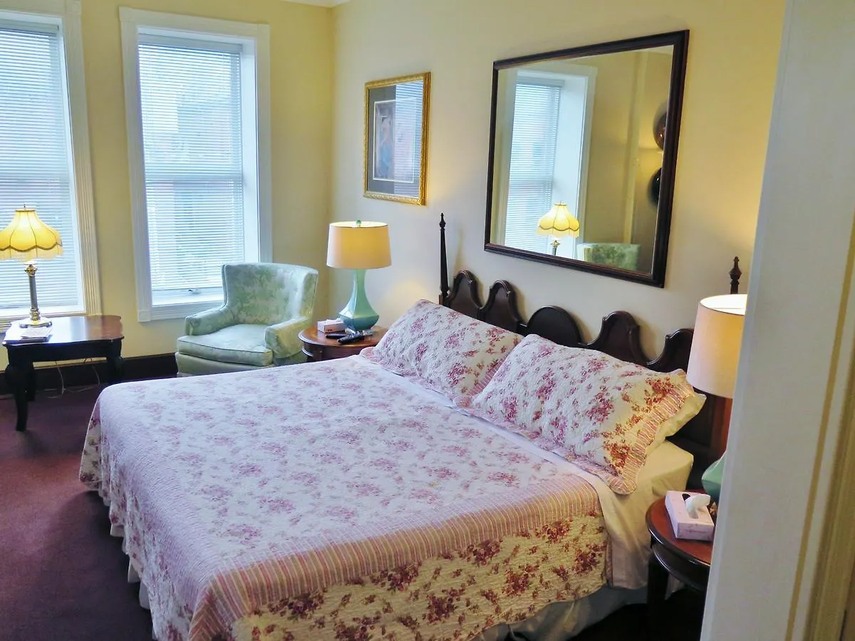טורונטו Madison Manor Boutique Hotel 2*,  קנדה