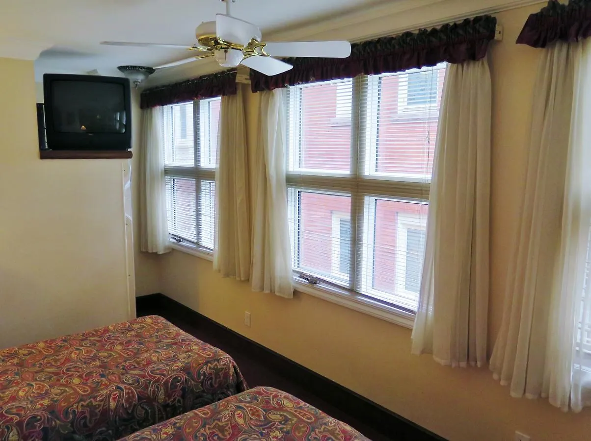 טורונטו Madison Manor Boutique Hotel